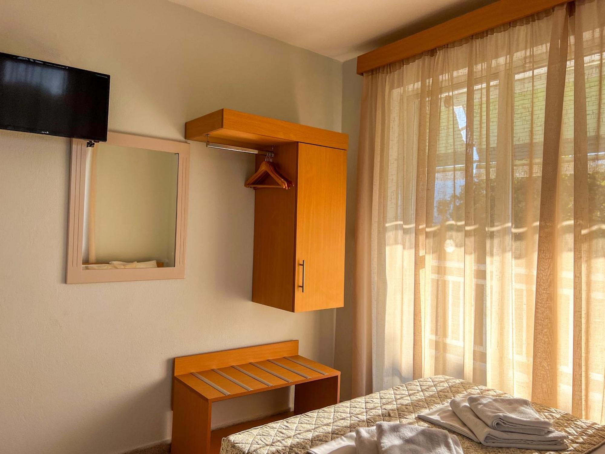 Prado Apartment Hotel Limín Litochórou Eksteriør bilde